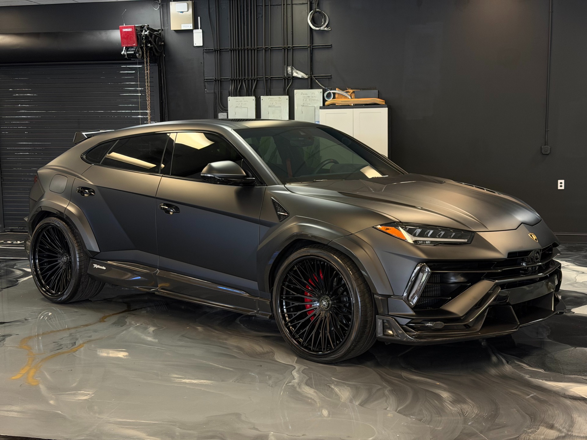 2023 Lamborghini Urus Performante AWD